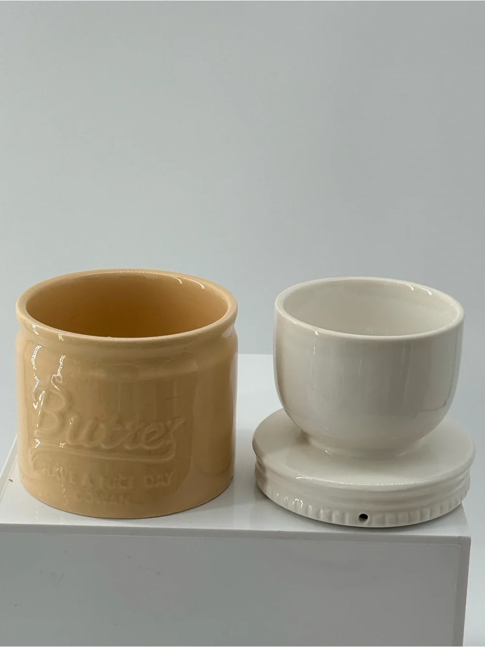 Neutral Cream Ceramic Storage Jar with White Lid - Unbranded